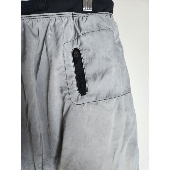 Nike womens trail shorts sz M built-in liner stash pockets marbled gray gorpcore - Picture 5 of 11